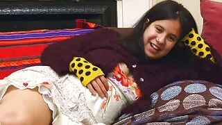 Franču silikona babe fucked ar Pasniedzējs seks vidos mājās.
