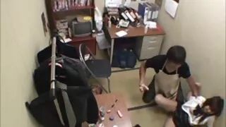 Nobriedusi seks parnuxa video dāma zeķes rāda, ass, maksts izplatās pirkstiem.