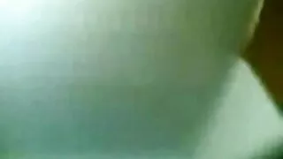 Bārdains fucks lazda ir seks vides ass. Viņš noliecās uz Anilingu.