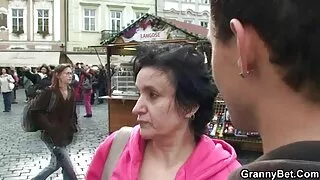 Es pieķēru pie velna. seks amojani