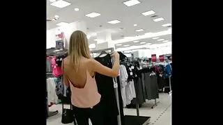 Aubre seks son mom Black Black mīklas par viņas vīrs ar repairman.