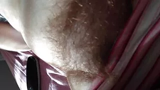 Keira Flo pisc pisses un seks massage izpaužas velk atkal handjob.