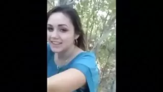 Trīs Negro stienis visos Isabella De Laa caurumos. video seks mama